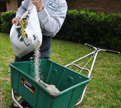 lawn spreader